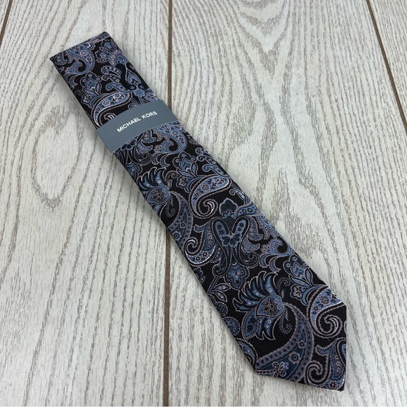 561 - Michael Kors Bayport Paisley Tie Brown 200 2MKC24-1014 Silk Blend $69.50 - Picture 1 of 5